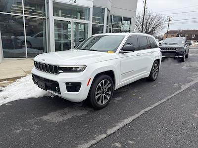 Used 2023 Jeep Grand Cherokee - photo 1