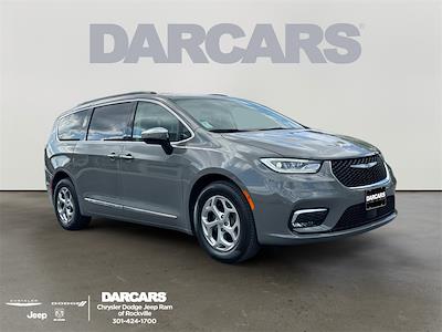 2023 Chrysler Pacifica AWD Minivan for sale #R1M0040 - photo 1
