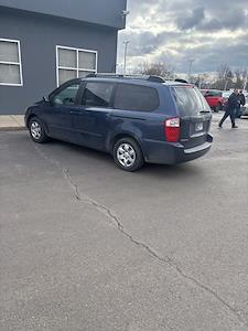 2006 Kia Sedona 4x2 Minivan for sale #F3401B - photo 2