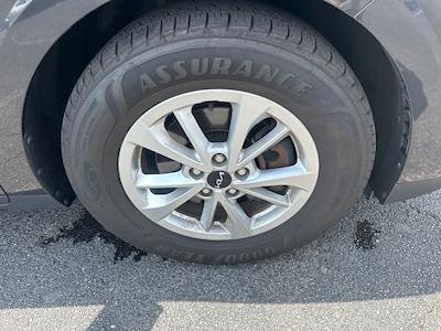 2022 Kia Carnival FWD Minivan for sale #F3820A - photo 2