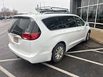 2018 Chrysler Pacifica FWD Minivan for sale #F4428A - photo 2