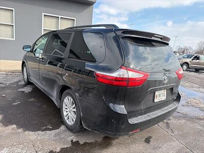 2017 Toyota Sienna FWD Minivan for sale #F4440A - photo 2