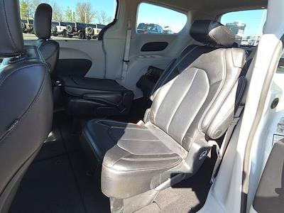 Used 2023 Chrysler Pacifica - photo 1