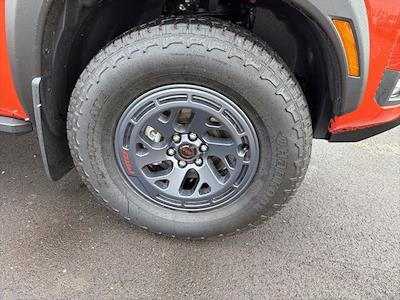 Used 2025 Nissan Frontier - photo 1