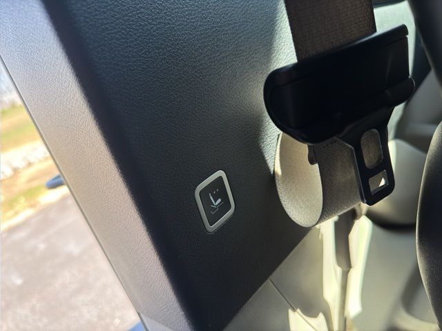 Used 2023 Chrysler Pacifica - photo 19