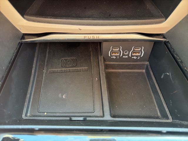 Used 2023 Chrysler Pacifica - photo 38