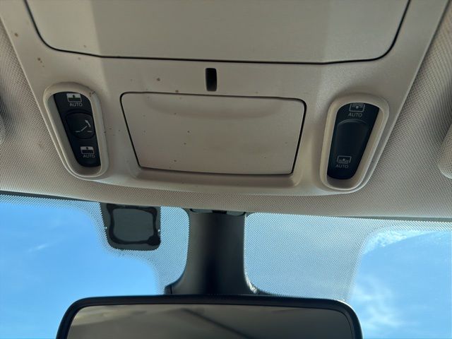 Used 2023 Chrysler Pacifica - photo 43