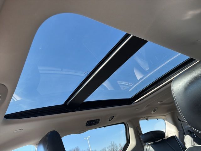 Used 2023 Chrysler Pacifica - photo 44