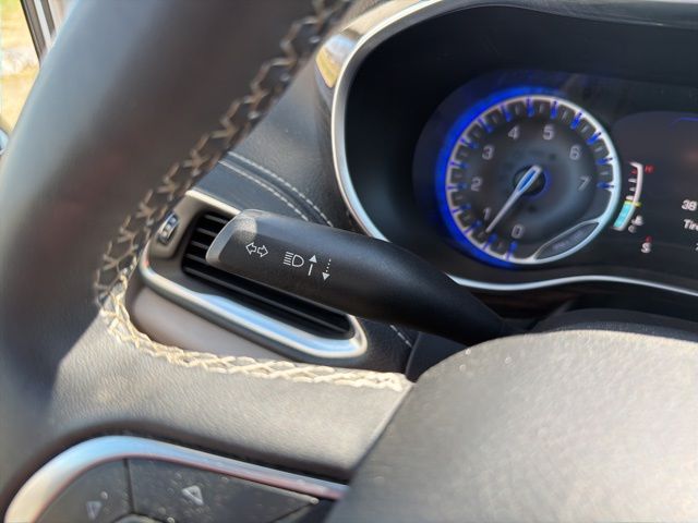 Used 2023 Chrysler Pacifica - photo 50