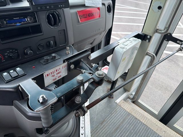 Used 2011 Ford E-450 Bus - photo 2