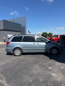 Used 2004 Toyota Sienna XLE Minivan for sale #T37715B - photo 2