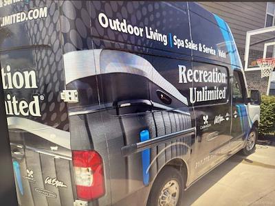 Used 2018 Nissan NV2500 High Roof Empty Cargo Van for sale #T40645A - photo 2