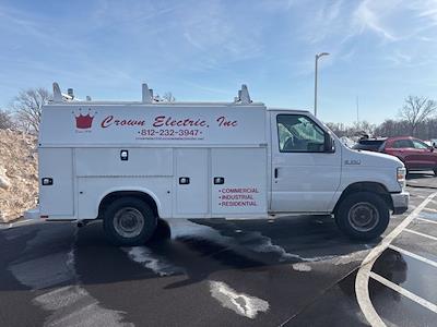 Used 2017 Ford E-350 Cab Chassis for sale #T42208A - photo 1