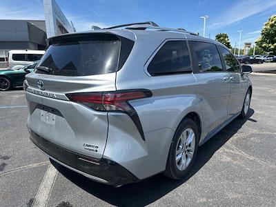Used 2021 Toyota Sienna Limited Minivan for sale #T42797B - photo 2