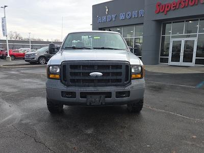 2006 Ford F-250 Regular Cab 4WD Flatbed Truck for sale #T43199A - photo 2