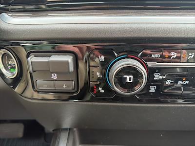 Used 2023 Chevrolet Silverado 1500 - photo 1