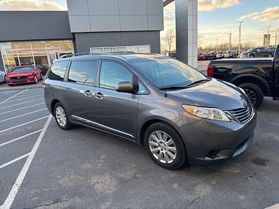 Used 2012 Toyota Sienna LE Minivan for sale #T43917A - photo 1