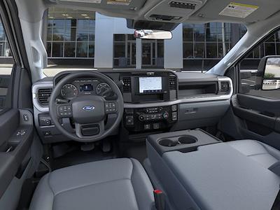 New 2026 Ford F-600 - photo 1