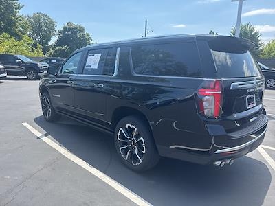 2023 Chevrolet Suburban 4x4 SUV for sale #C31894 - photo 2