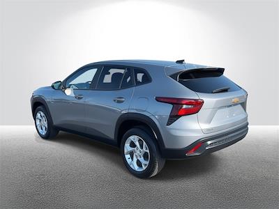 2024 Chevrolet Trax FWD SUV for sale #C32717 - photo 2