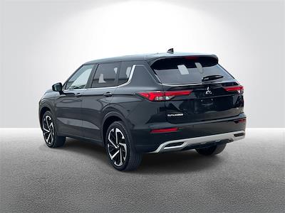 2023 Mitsubishi Outlander 4WD SUV for sale #ZC32363A - photo 2