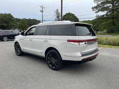 2024 Lincoln Navigator 4WD SUV for sale #F2104A - photo 2