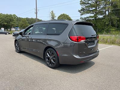 2019 Chrysler Pacifica FWD Minivan for sale #F31369A - photo 2