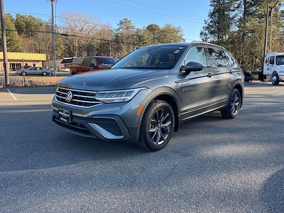 Used 2023 Volkswagen Tiguan SE for sale #F31640C - photo 2
