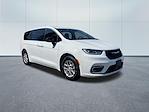 Used 2025 Chrysler Pacifica Select Minivan for sale #PF2561ADR - photo 4