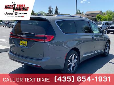2021 Chrysler Pacifica AWD Minivan for sale #C9406 - photo 2