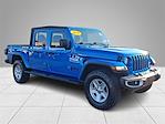 2020 Jeep Gladiator Crew Cab 4WD Pickup for sale #AC25098 - photo 4