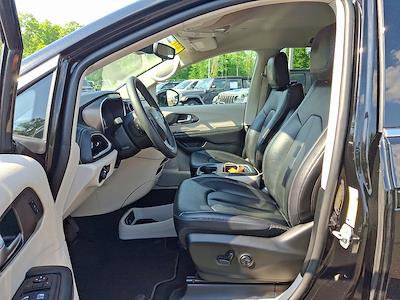 2024 Chrysler Pacifica FWD Minivan for sale #SB4154 - photo 2