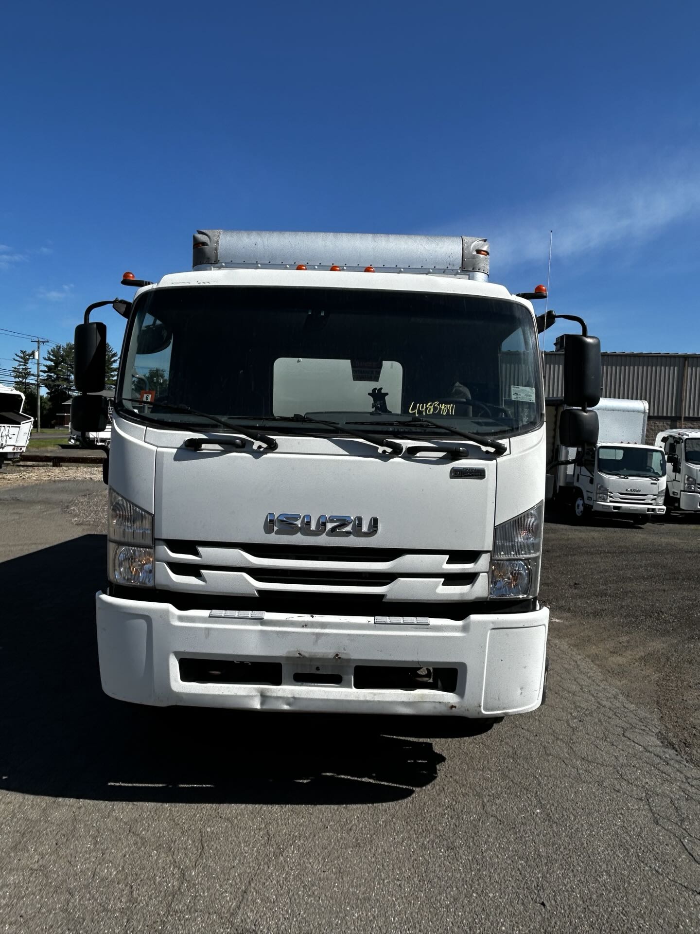 Used 2018 Isuzu FTR - photo 2