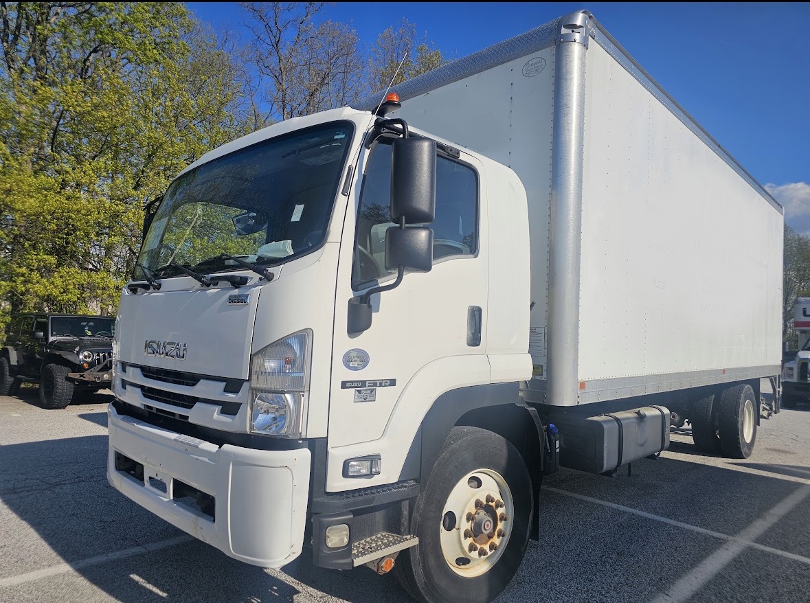 Used 2018 Isuzu FTR - photo 1