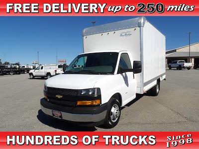 Used 2018 Chevrolet Express 3500 - photo 1
