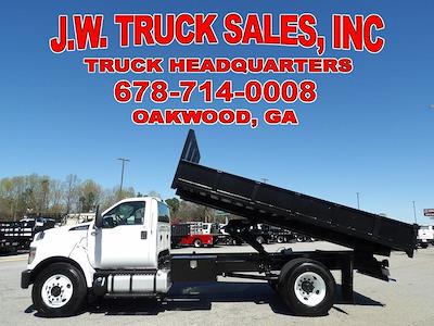 Used 2022 Ford F-750 - photo 1