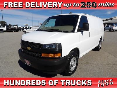 Used 2022 Chevrolet Express 3500 - photo 1