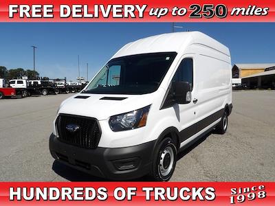 Used 2023 Ford Transit 250 - photo 1