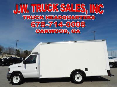 Used 2022 Ford E-350 - photo 1