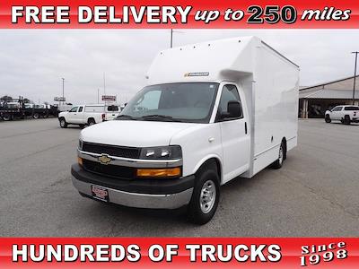 Used 2022 Chevrolet Express 3500 - photo 1