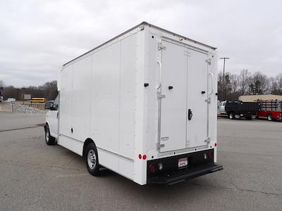 Used 2022 Chevrolet Express 3500 - photo 1