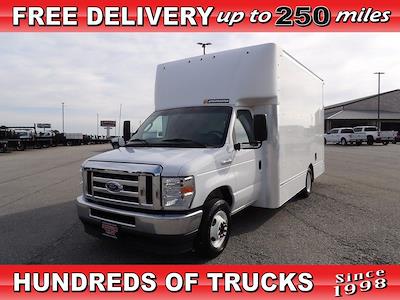 Used 2022 Ford E-350 - photo 1