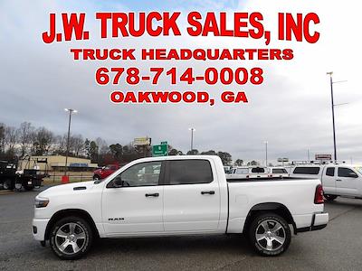 Used 2025 Ram 1500 - photo 1