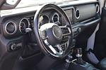 2020 Jeep Gladiator Crew Cab 4WD Pickup for sale #G250181A - photo 14