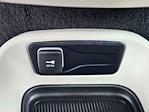 Used 2024 Chrysler Pacifica Select Minivan for sale #1PR0700 - photo 16