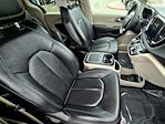 Used 2024 Chrysler Pacifica Select Minivan for sale #1PR0700 - photo 24