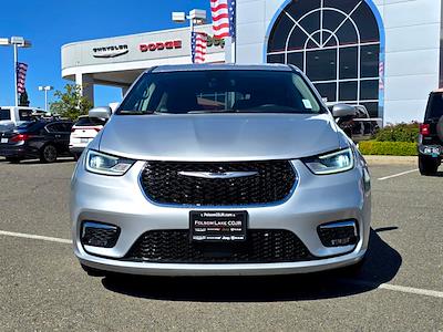 Used 2023 Chrysler Pacifica - photo 1