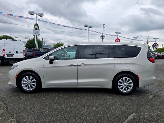 Used 2017 Chrysler Pacifica - photo 10