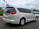 2017 Chrysler Pacifica FWD Minivan for sale #1SP0915 - photo 2