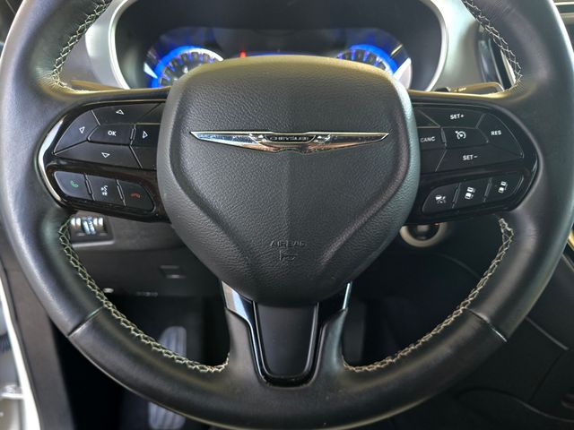 Used 2021 Chrysler Pacifica - photo 16